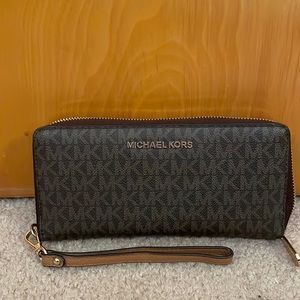 Michael Kors wallet